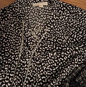 MICHAEL KORS like new tops size small